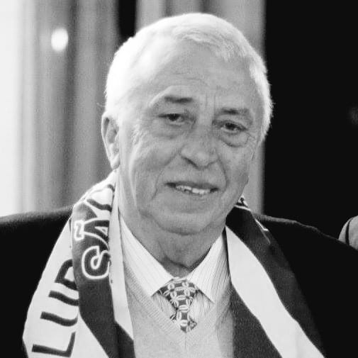 sr ricardo 1 a preto e branco