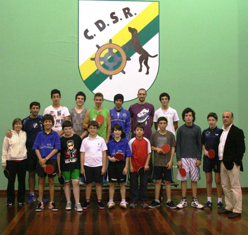 São Vicente a aprender Ténis de Mesa